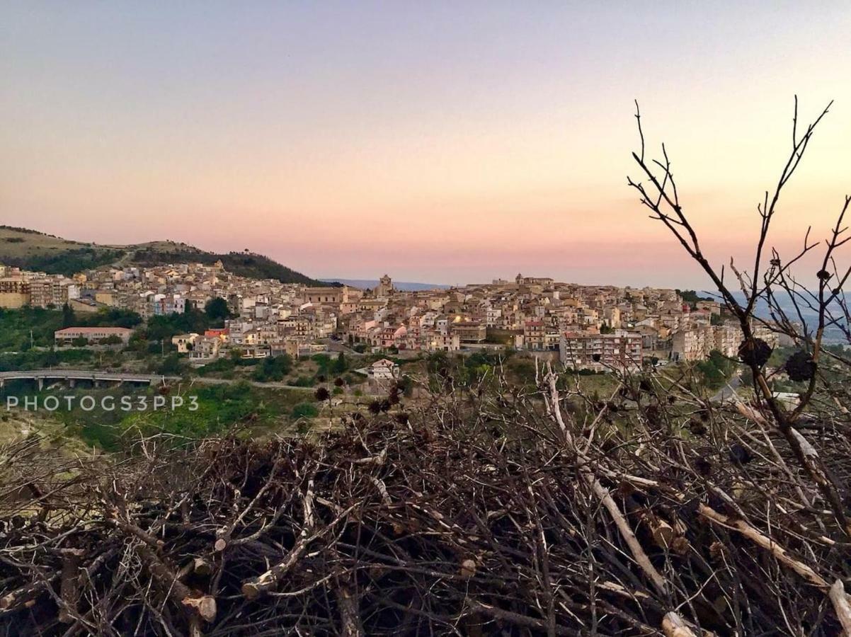 Nonnalu Holiday Home Chiaramonte Gulfi Εξωτερικό φωτογραφία